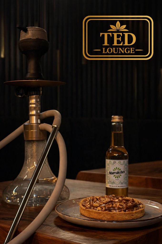 Chicha et pâtisserie maison servies au bar à chicha TED LOUNGE à Colmar